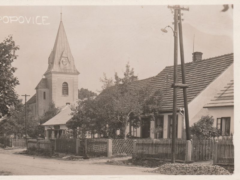 Kostel sv. Jana Křtitele a jeho Vysoké Popovice